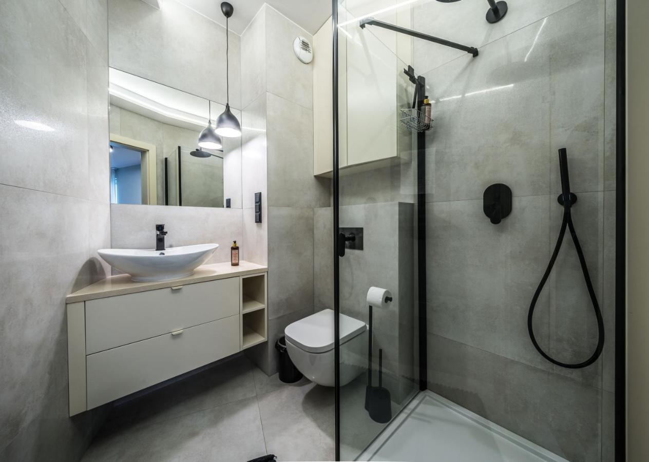Rent Like Home - Krysiewicza 3 Poznań Buitenkant foto